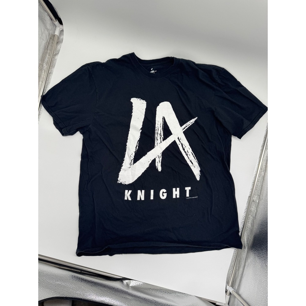 WWE LA Knight Yeah Graphic T-Shirt Mens Large Black Short Sleeve Wrestling Tee